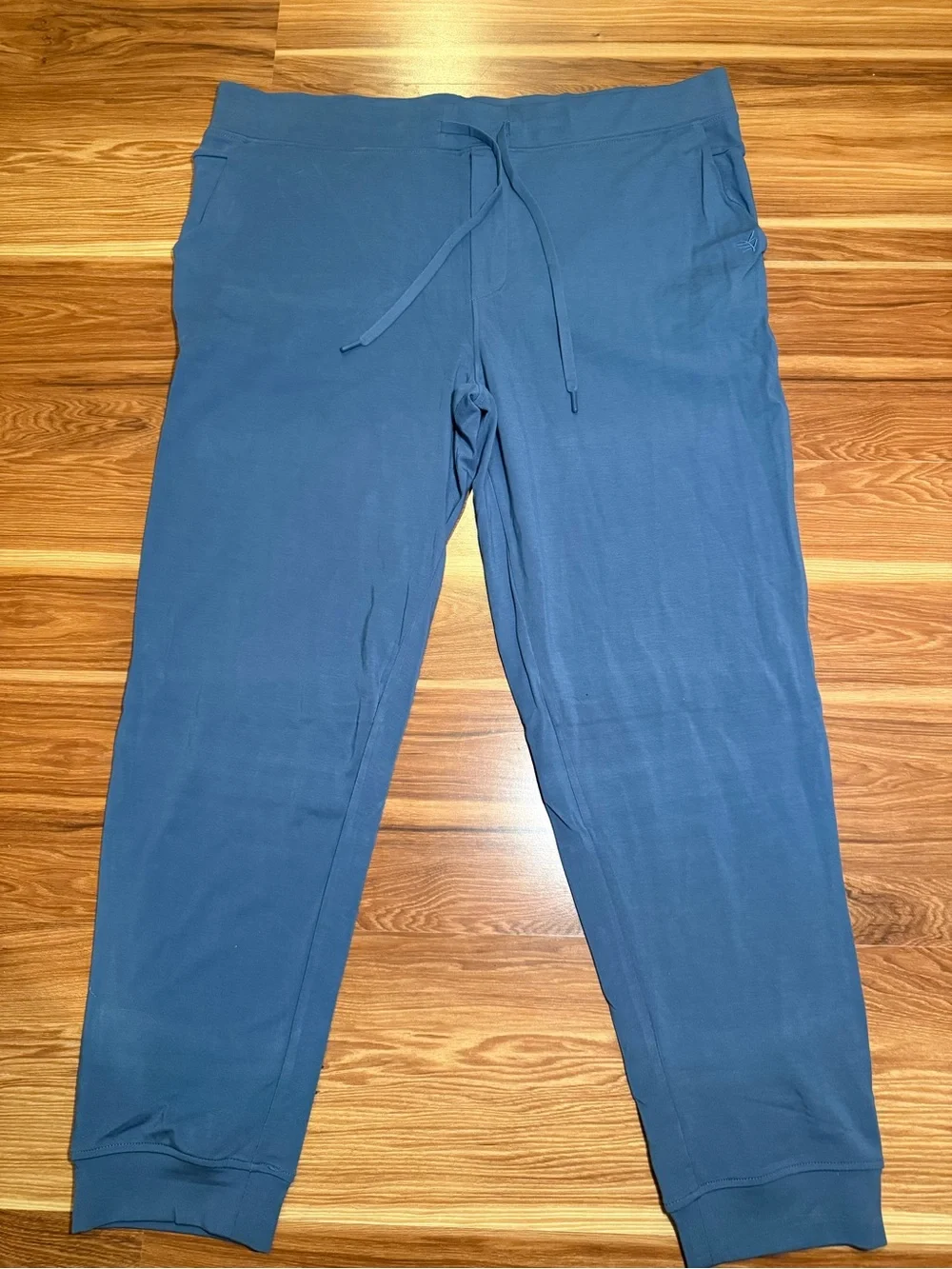 Cozy Earth Men’s Ultra Soft Bamboo Drawstring Jogger Pants